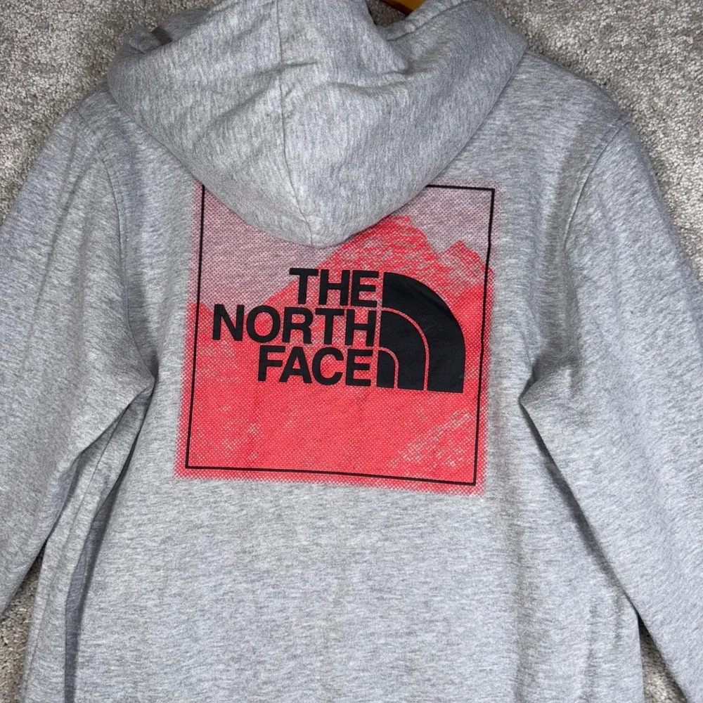 The North Face Men's S Hoodie Pullover Gray Logo Casual Pullover Sweatshirt‎